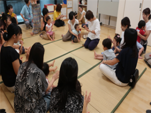 天野恵子先生による「ちいさなお話し会」が終了しました。(4)