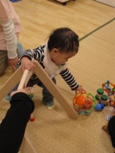 児童臨床研究センター はぐみぃ通信１２月（２４）